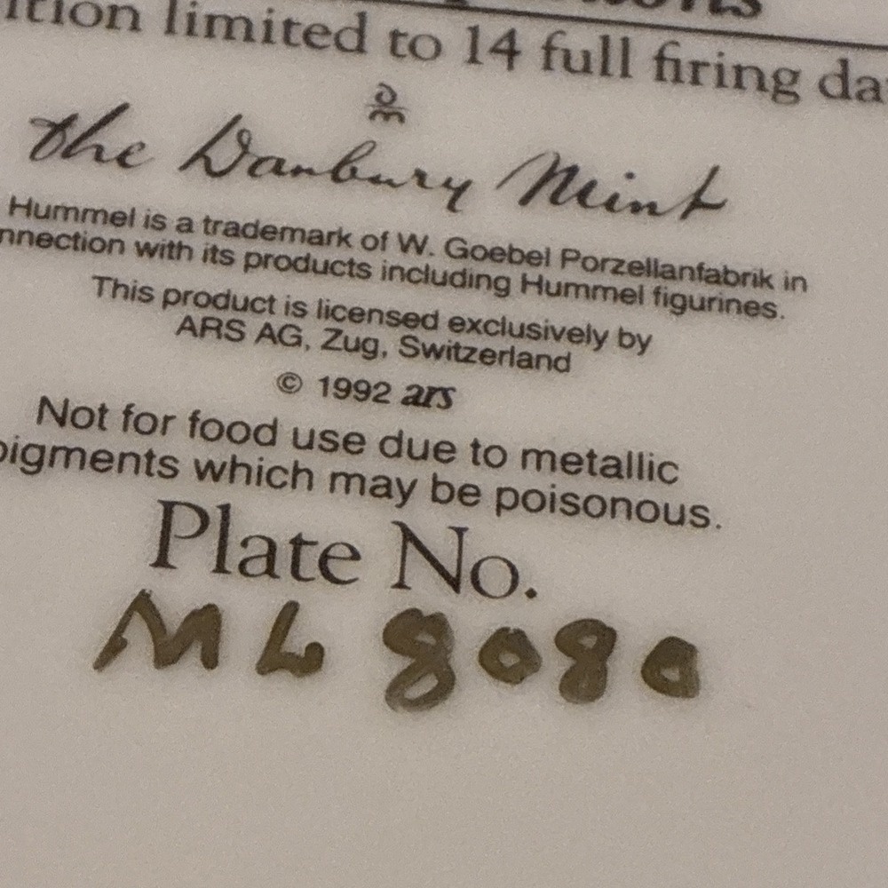 M. J. Hummel Little Companions "Little Musicians" Decorative Plate 1992‎ - Picture 8 of 10